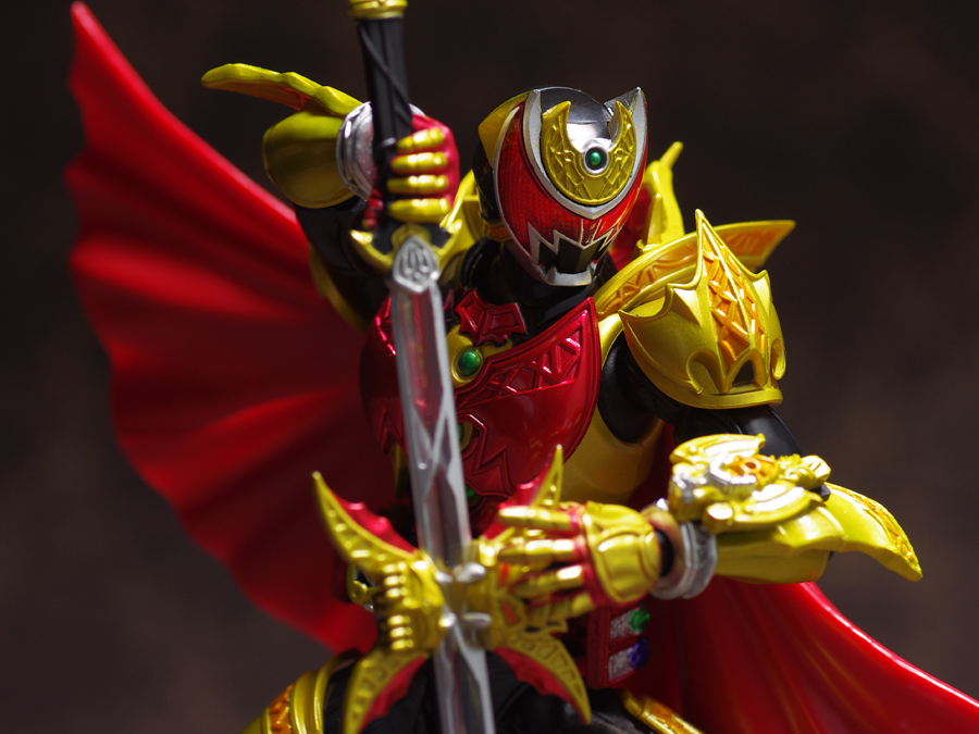 S.H.フィギュアーツ 仮面ライダー キバ エンペラーフォーム | www