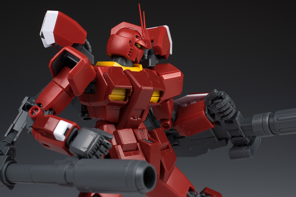 正規 店 名古屋 MG ガンダムアメイジングレッドウォーリア 模型