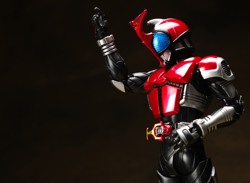 57%OFF!】 フィギュアーツ 真骨彫製法 仮面ライダーカブト ライダー