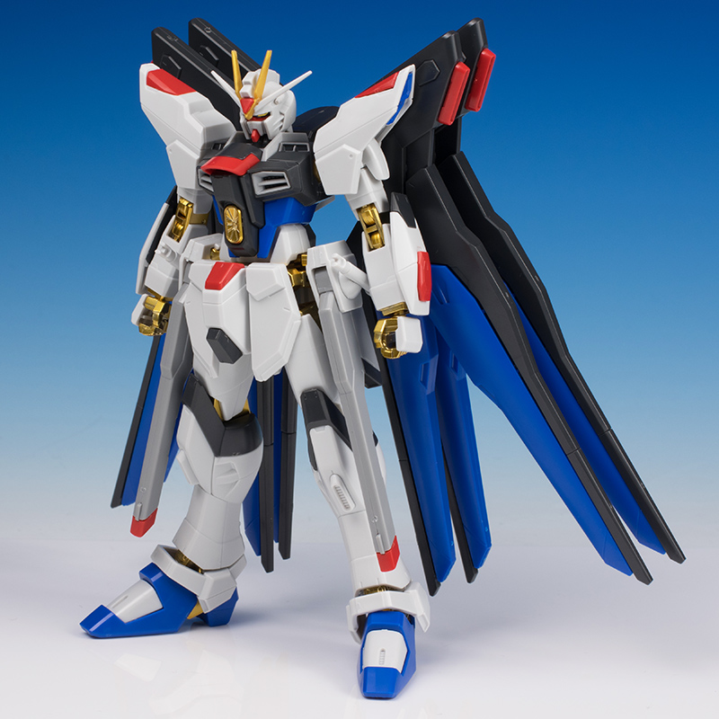 HGCE 1/144 ストライクフリーダムガンダム 光の翼DXエディション