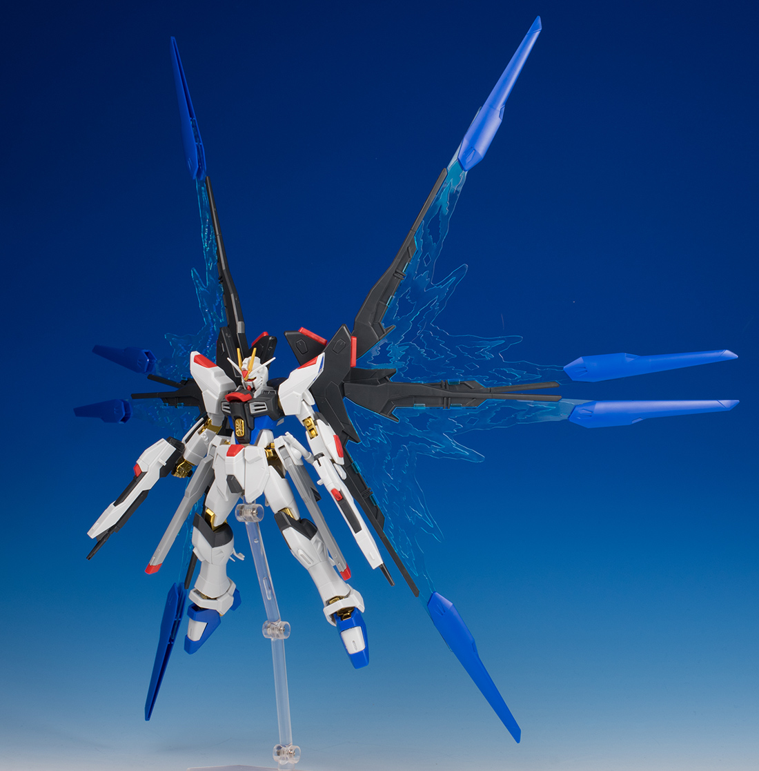 95%OFF!】 HG ストライクフリーダムガンダム 光の翼DXエディション