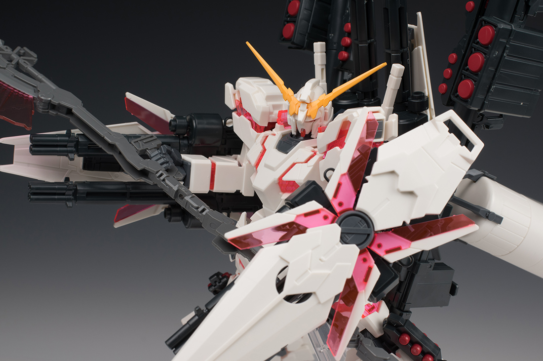 国際ブランド HG フルアーマー ユニコーンガンダム レッドカラーＶｅｒ