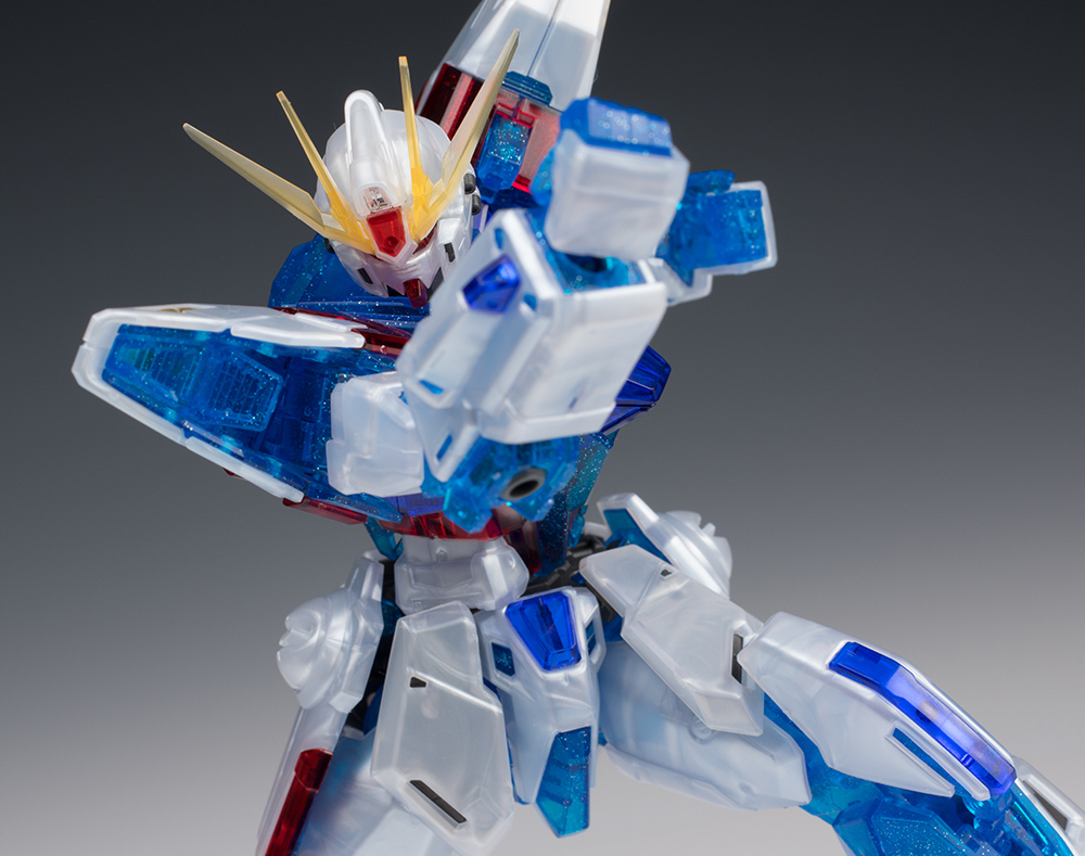 100 MG スタービルドストライクガンダム RGシステムVer.