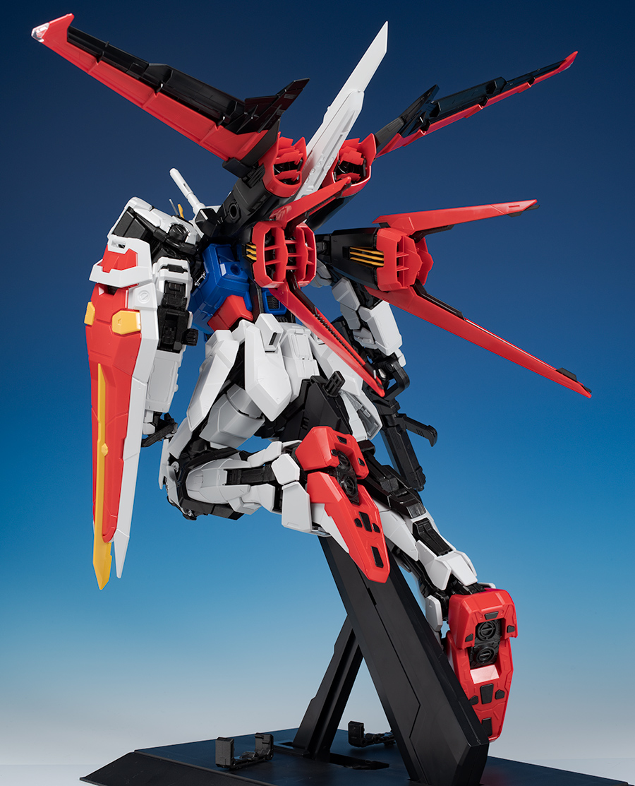 国産最安値★PG1/60ストライクガンダム・スカイグラスパー・エールストライカー 完成品