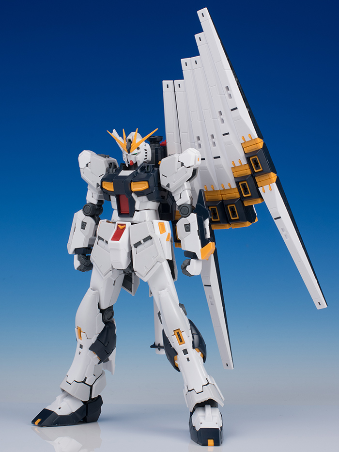 お買得 新品未開封 RG -「hi-νガンダム」の落札相場・落札価格 ν 