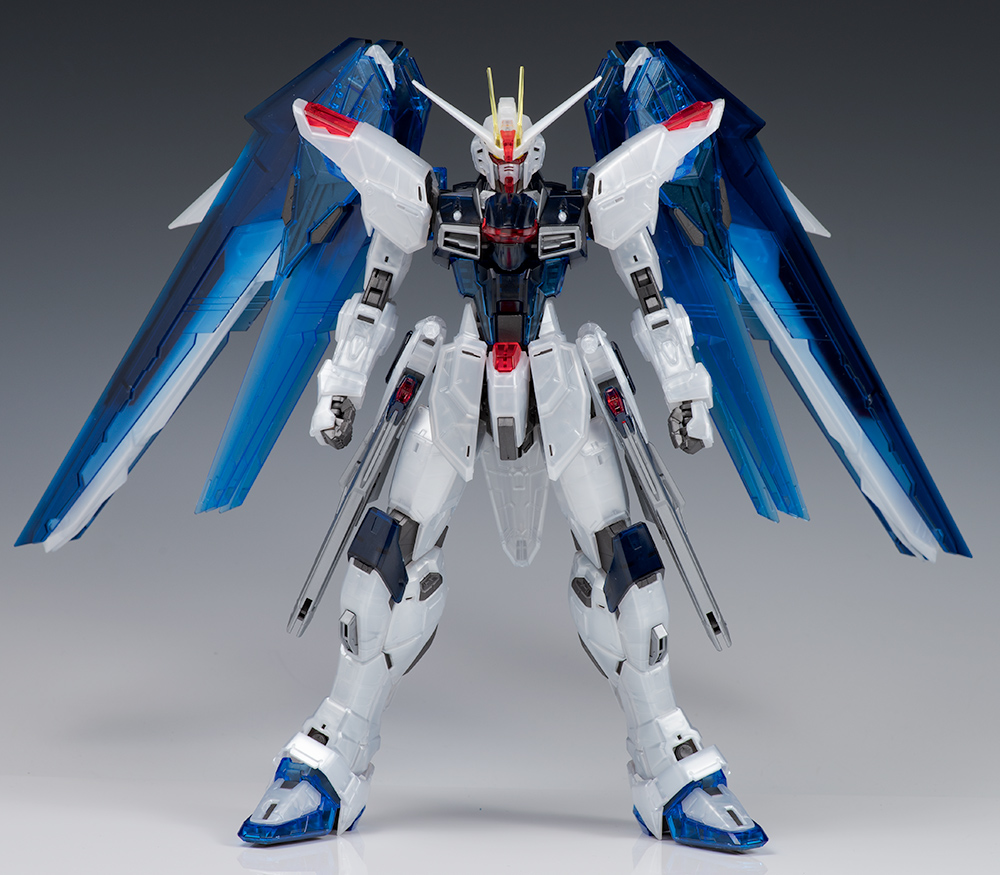 MG ガンダムベース限定 フリーダムガンダムVer.2.0［クリアカラー