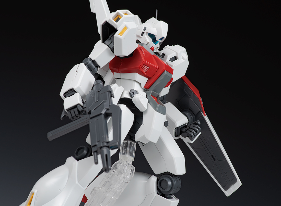 ビジネスバック ガンプラ MG ジェガン D型 先行配備型 塗装済み完成品