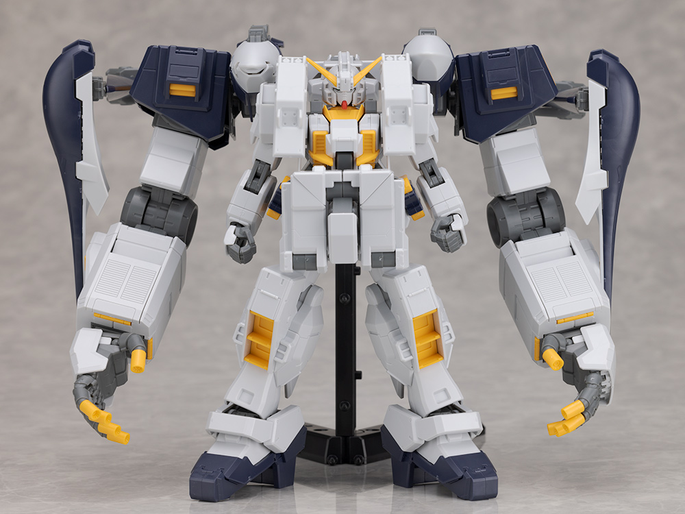 一部予約販売】 HGUC ガンダムTR-1 ヘイズル アウスラ ギガンティック