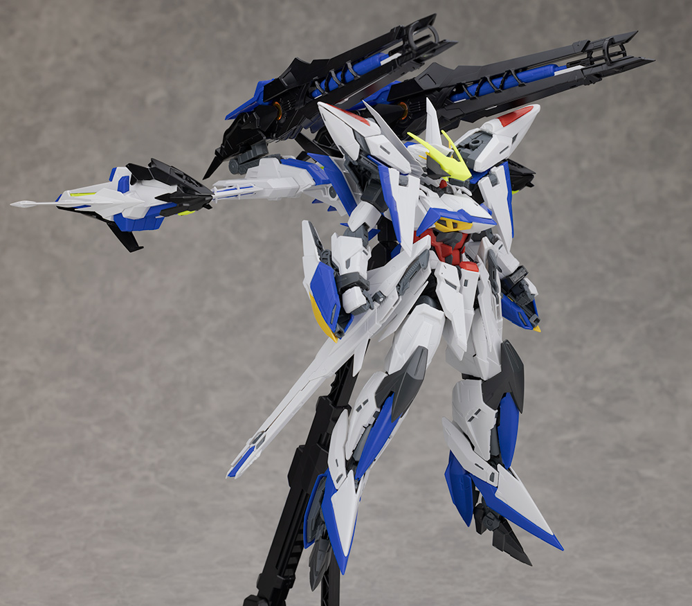 ラウンド 新品ＭＧ 1/100 エクリプスガンダム ライジン装備+マニューバ