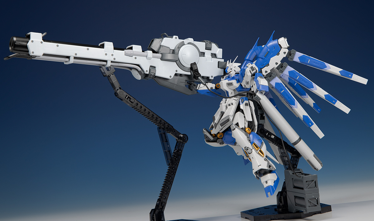 RG 1/144 Hi-νガンダム・専用ハイパーメガバズーカランチャーのセット 