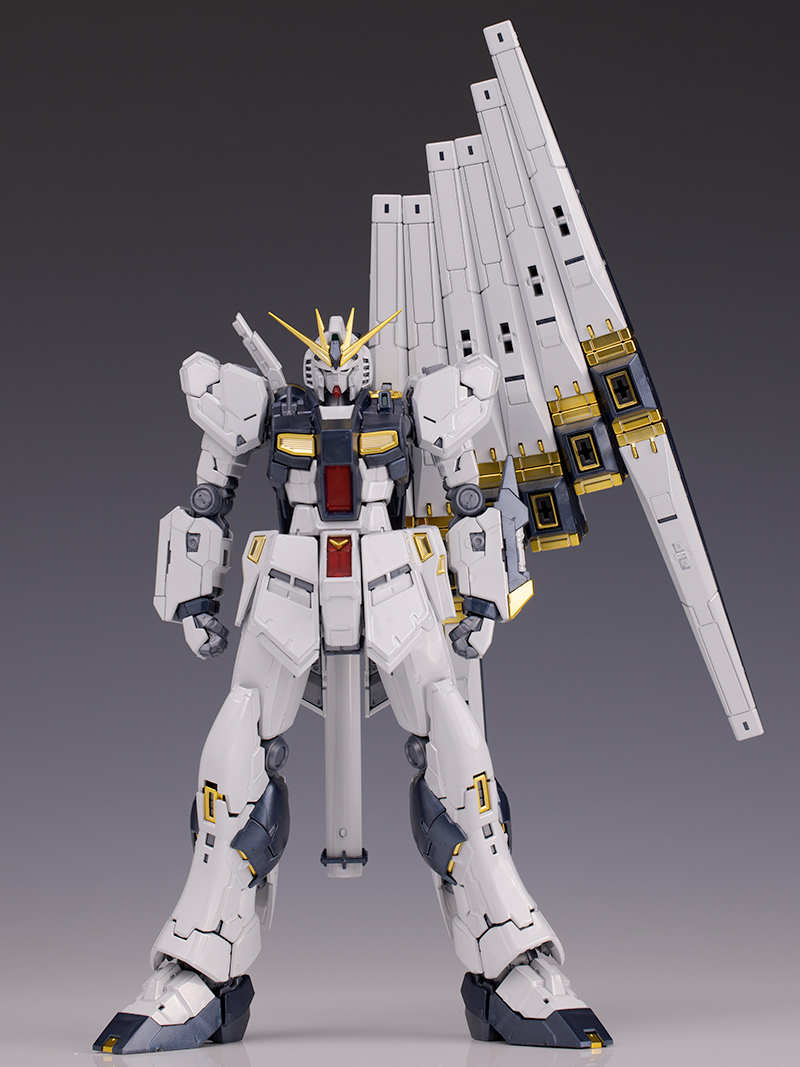 RG ガンダムベース限定 νガンダム［チタニウムフィニッシュ］ レビュー